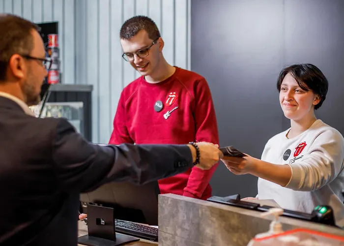 Ibis Kyiv Railway StationГотель